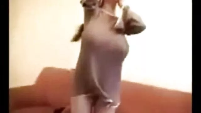 逆さまに吊り下げられ、兼とお尻を食べさせられる 無料 女子 向け エロ 動画