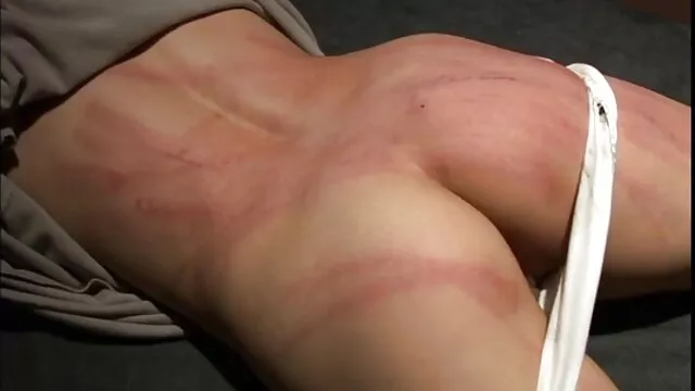 異人種間の熟女の女王サラジェイポンピング大きな黒コック！ 女の子 向け エッチ 動画
